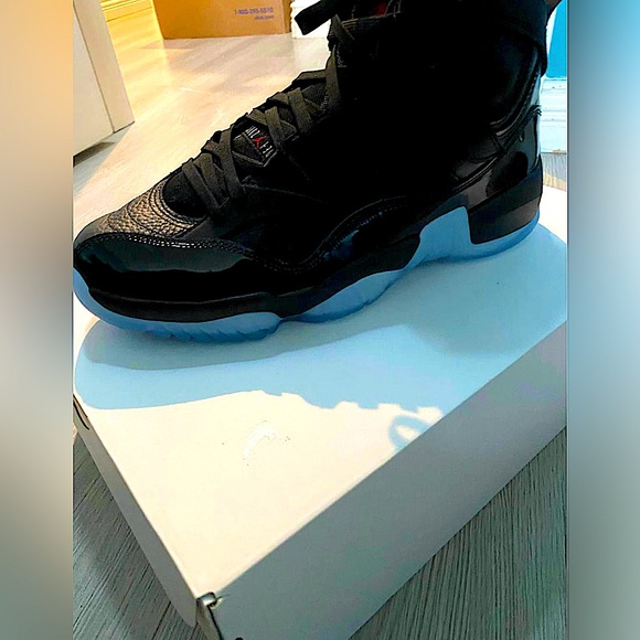 Jordan Other - Jordan Jumpman Two Trey size 10.5